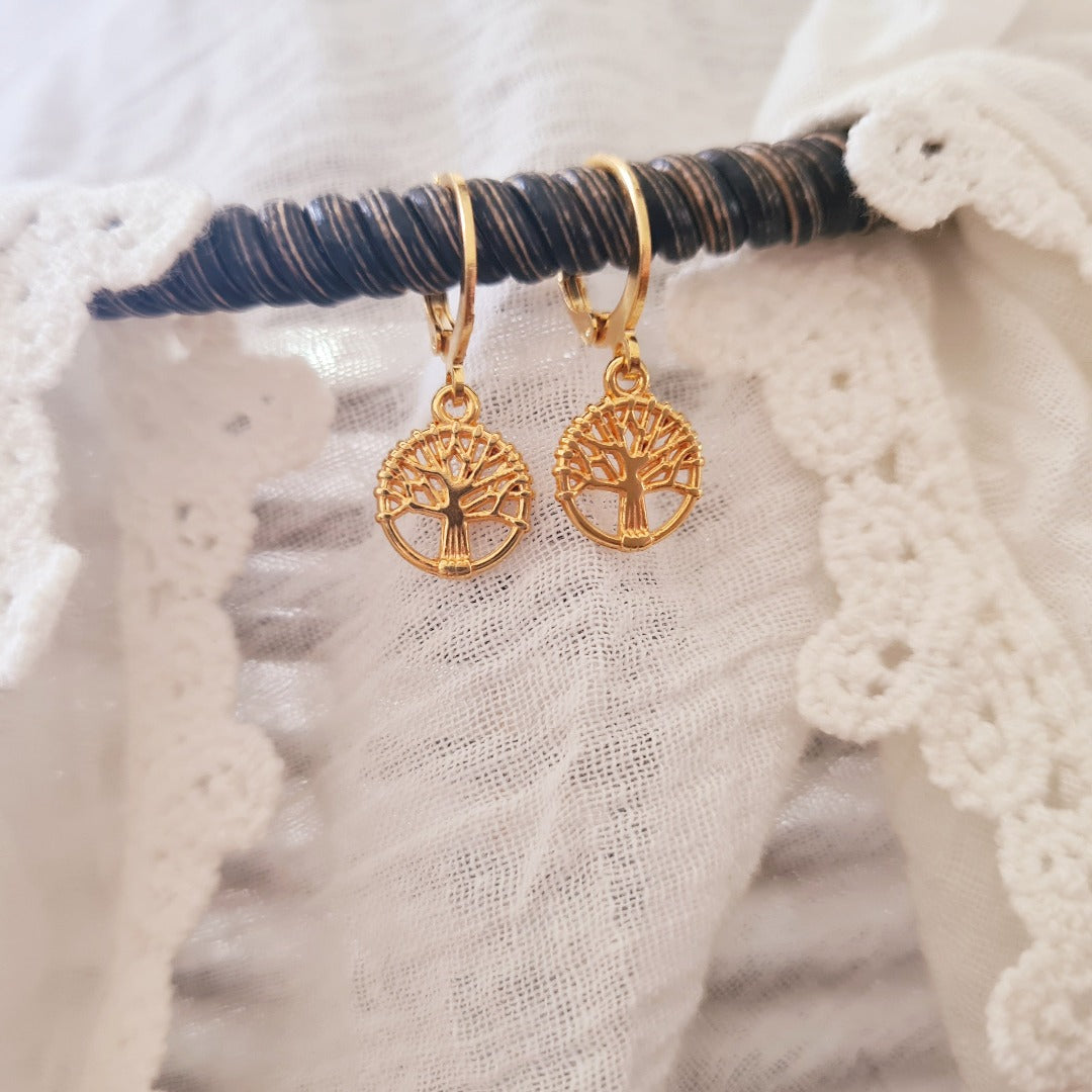 Ringetjes goud met levensboom bedel