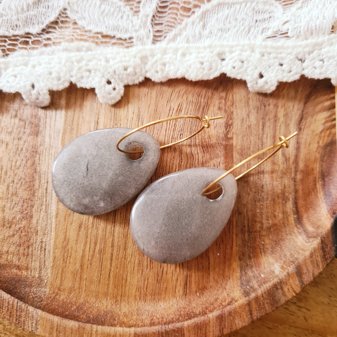 Ringen met mooie grote grijze steen in goud of zilver