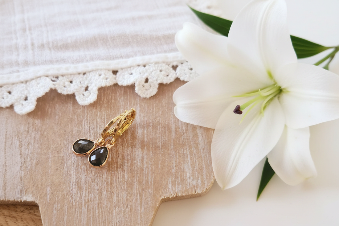 blog over kristalglas druppen oorbellen en ringetjes oorbellenwebshop Little Suzies