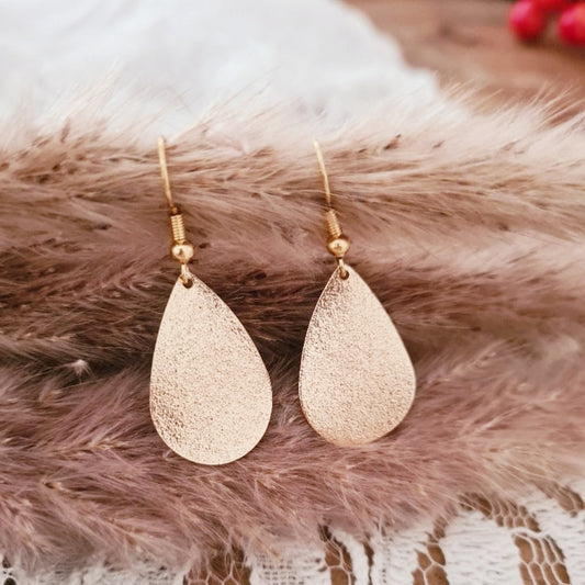 Gouden druppel oorbellen met feestelijk design, elegante oorbellen 4,1 cm met glanzende afwerking