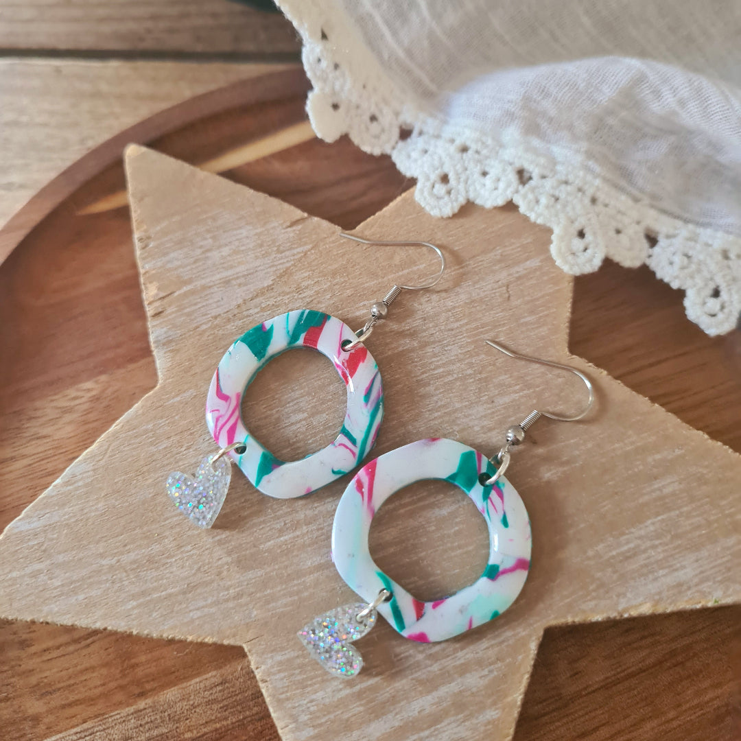 Handgemaakte polymeerklei oorbellen zilver glitter hartje