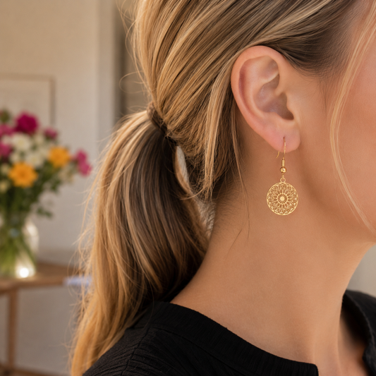 korte boho hangertjes in goud