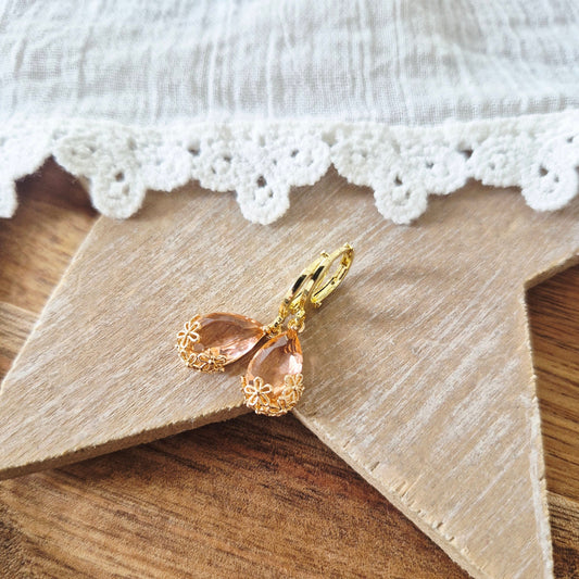 Zalmroze druppel oorbellen goud glas nikkelvrij