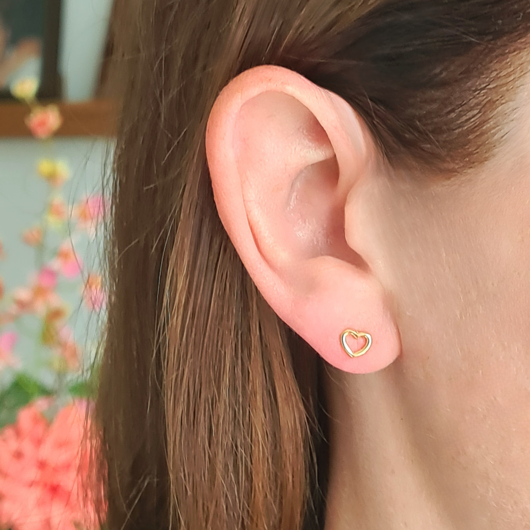 Stainless steel gouden oorstekers in hartvorm, geschikt voor dagelijks gebruik