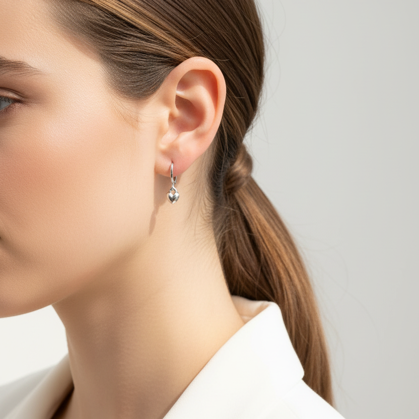 Zilveren hart oorbellen profiel