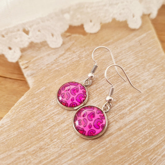 Leopard print oorbellen zilver fuchsia rond